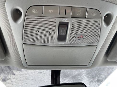 Used 2017 Nissan Murano Platinum w/ Platinum Technology Package image 18