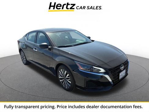 Used 2025 Nissan Altima 2.5 SV FWD image 1