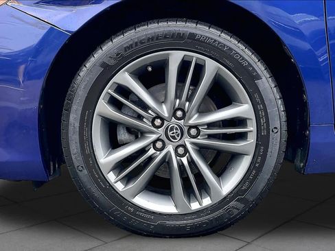 Used 2015 Toyota Camry SE FWD image 11