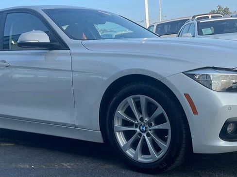 Used 2017 BMW 320i xDrive 320i xDrive image 14