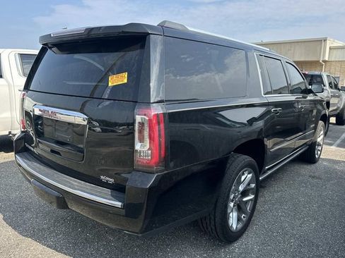 Used 2018 GMC Yukon XL Denali w/ Open Road Package RWD image 8
