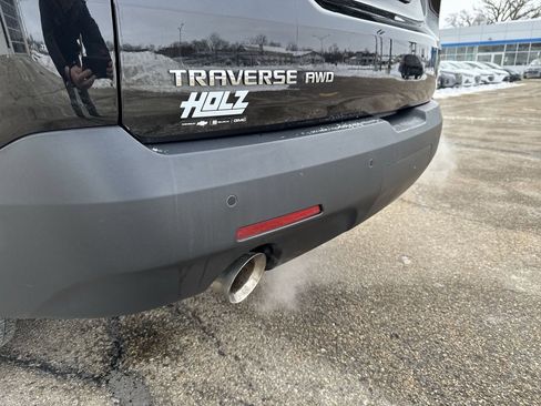 Certified 2023 Chevrolet Traverse LT w/ LPO, Floor Liner Package image 5