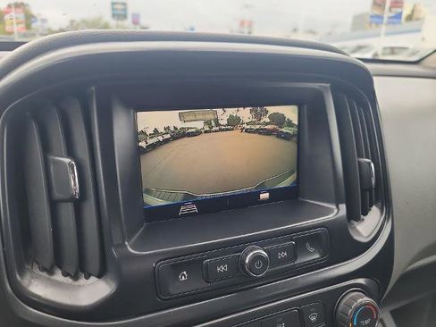 Used 2022 Chevrolet Colorado W/T w/ Custom Special Edition image 14