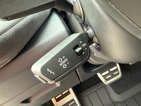 New 2025 Audi SQ5 Premium Plus image 76