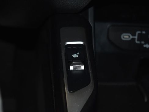 Used 2024 Kia Sorento S FWD image 17