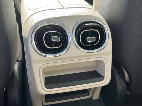 Certified 2024 Mercedes-Benz C 300 4MATIC Sedan image 13