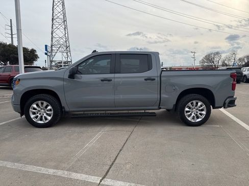 Used 2024 Chevrolet Silverado 1500 Custom image 4