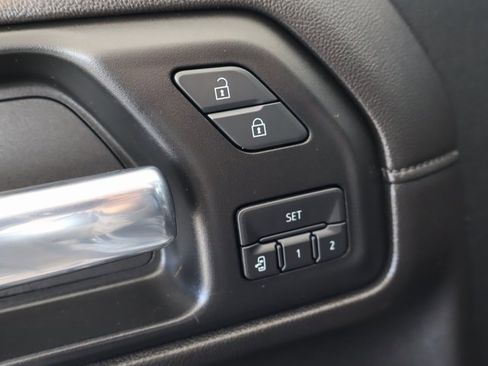 Used 2020 GMC Sierra 3500 Denali w/ Denali Ultimate Package image 23