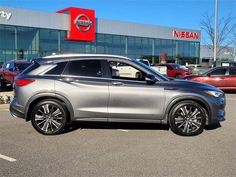Used 2021 INFINITI QX50 Luxe w/ Appearance Package image 2
