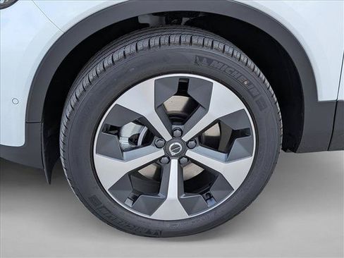 New 2026 Volvo XC40 B5 Plus w/ Protection Package Premier AWD/4WD image 10