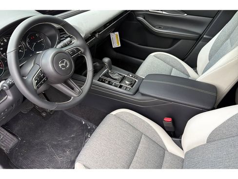 New 2026 MAZDA CX-30 Aire Edition image 10