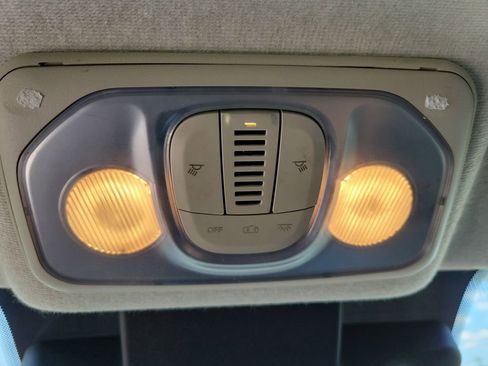 Used 2023 RAM ProMaster 2500 FWD image 34