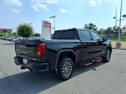 Used 2021 GMC Sierra 1500 AT4 w/ AT4 Value Package AWD/4WD image 4