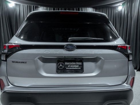 Used 2026 Subaru Forester Premium AWD/4WD image 6