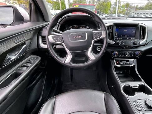 Used 2022 GMC Terrain SLT AWD/4WD image 17