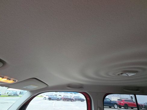 Used 2009 Nissan Cube 1.8 S w/ Interior Designer Pkg FWD image 17