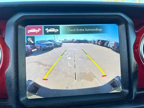 Used 2021 Jeep Gladiator Rubicon image 25