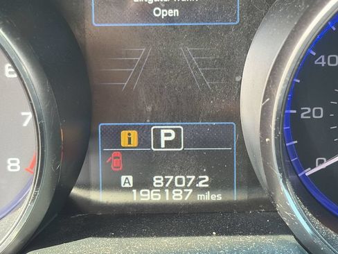 Used 2015 Subaru Outback 2.5i Limited AWD/4WD image 16