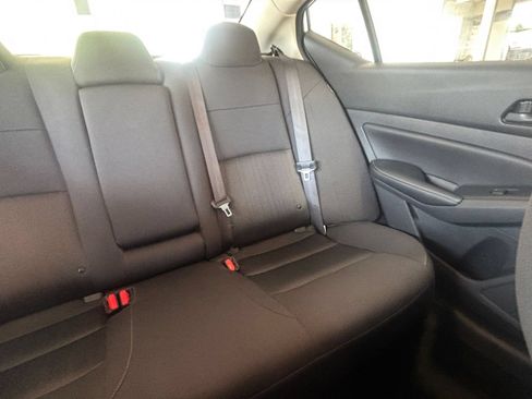 Used 2026 Nissan Altima 2.5 SV FWD image 37
