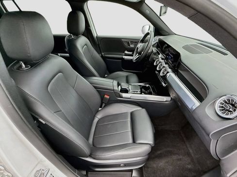Used 2023 Mercedes-Benz GLB 250 image 18