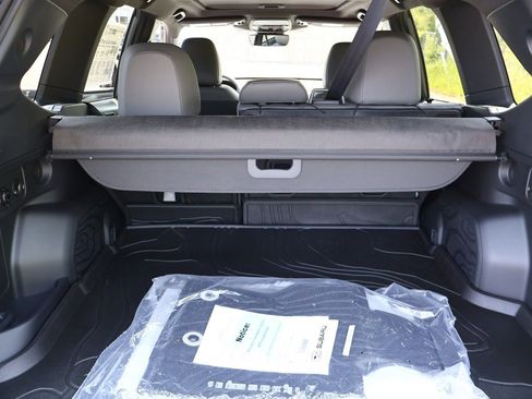 Used 2025 Subaru Forester Limited w/ Popular Package image 22