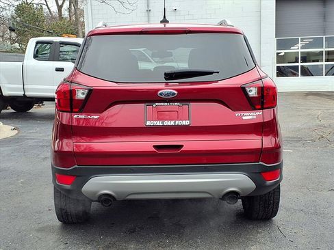 Used 2019 Ford Escape Titanium image 23