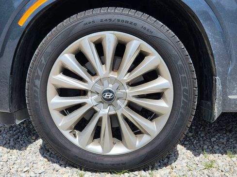 Used 2020 Hyundai Palisade Limited FWD image 3