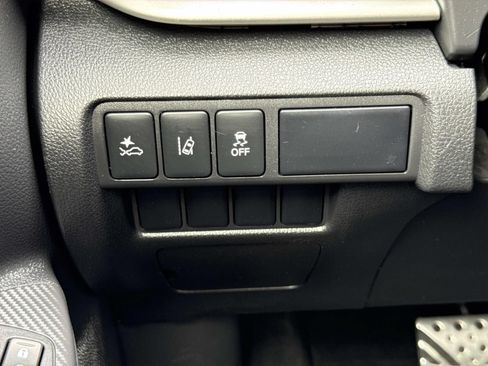 Used 2022 Mitsubishi Eclipse Cross ES AWD/4WD image 19