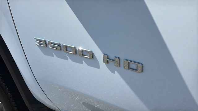 Used 2025 Chevrolet Silverado 3500 W/T AWD/4WD image 38