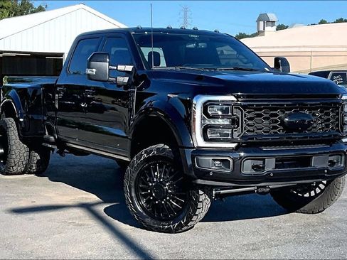 Used 2025 Ford F450 Platinum w/ FX4 Off-Road Package AWD/4WD image 37