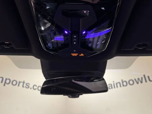 Used 2023 BMW 740i image 22