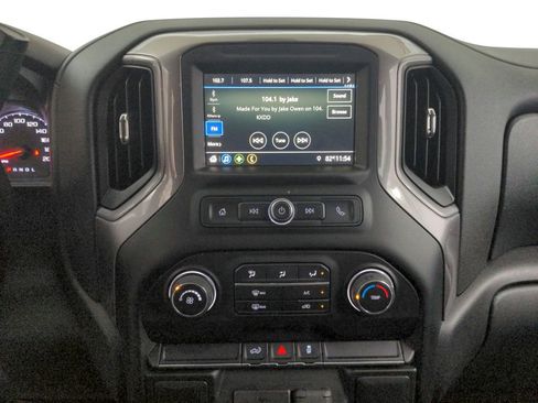 Used 2019 Chevrolet Silverado 1500 Custom w/ Custom Value Package AWD/4WD image 22