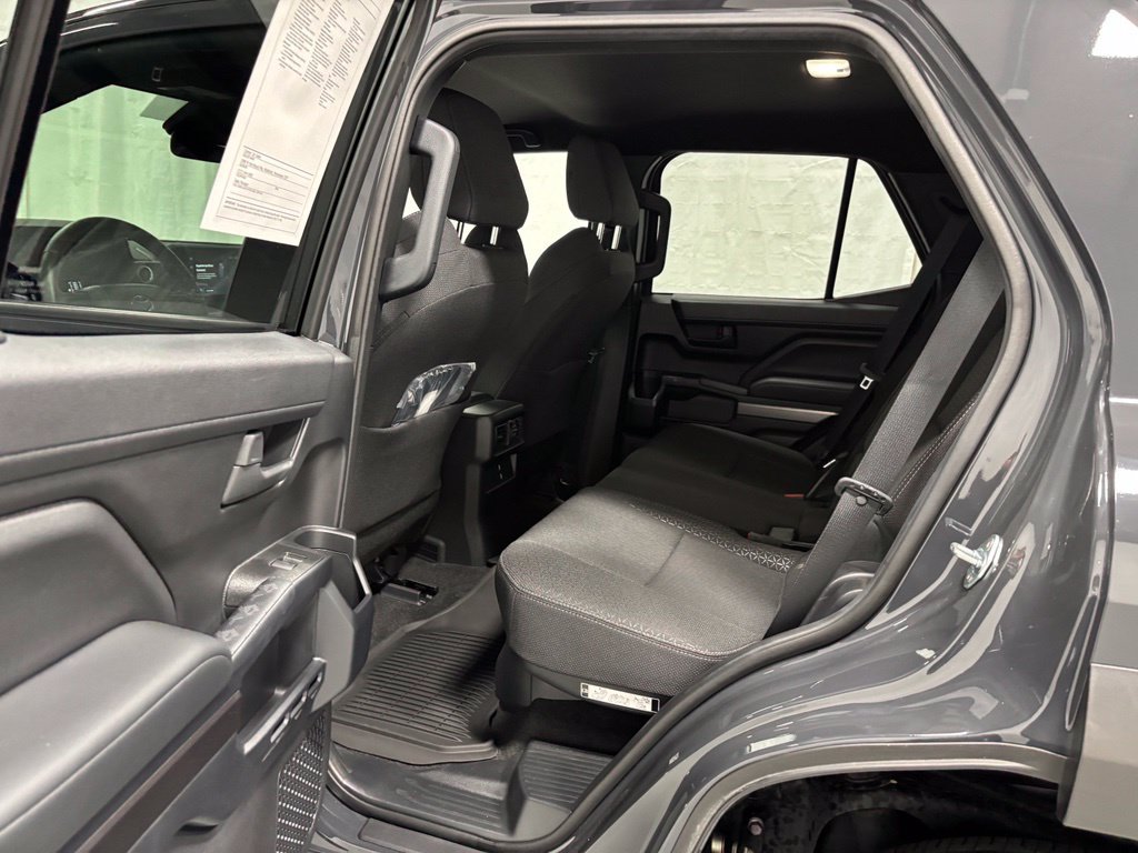 Used 2026 Toyota 4Runner SR5 AWD/4WD image 42