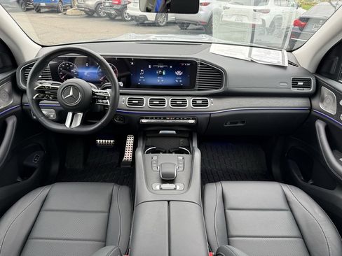 Certified 2026 Mercedes-Benz GLS 450 4MATIC image 11