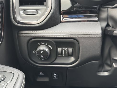 New 2026 RAM 1500 Limited image 16
