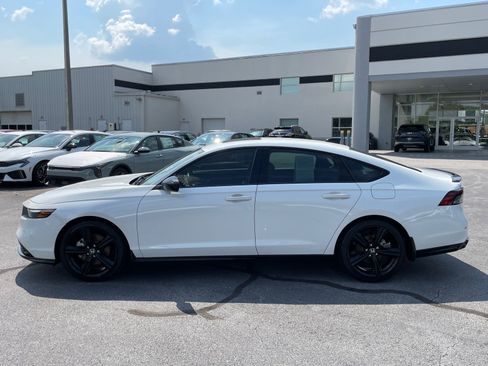 Used 2023 Honda Accord Sport image 5