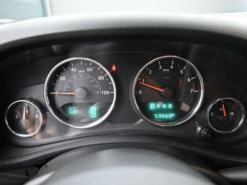Used 2018 Jeep Wrangler Sahara w/ Dual Top Group AWD/4WD image 7