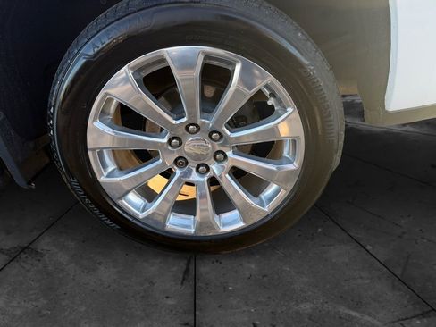 Used 2019 Chevrolet Silverado 1500 High Country image 28