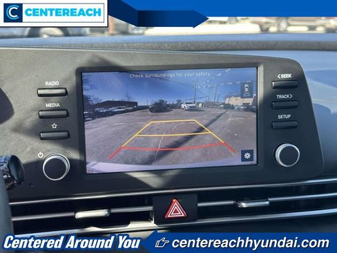 Used 2023 Hyundai Elantra SEL image 24