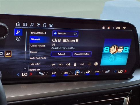 Used 2024 Chevrolet Traverse LS image 26