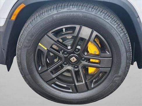 Used 2023 Rivian R1S Adventure AWD/4WD image 22
