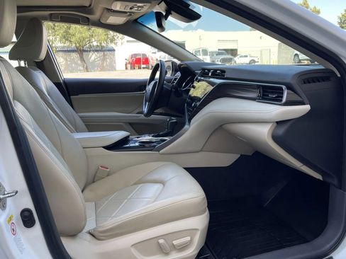 Used 2019 Toyota Camry XLE w/ Driver Assist Package FWD image 20