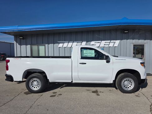 Used 2026 Chevrolet Silverado 1500 W/T w/ WT Value Package image 5