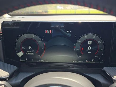 Used 2026 Nissan Kicks SR FWD image 18