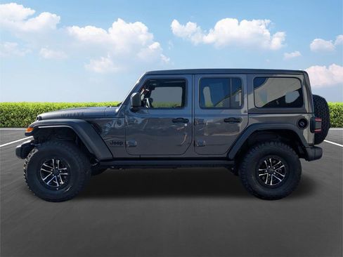 Used 2025 Jeep Wrangler Unlimited Sport AWD/4WD image 8