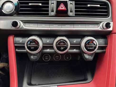 Used 2023 Genesis G70 2.0T w/ Sport Prestige Package image 27