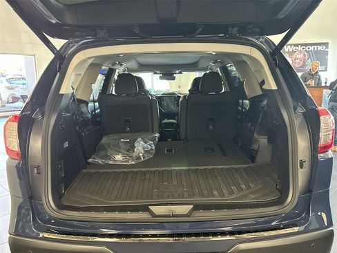 New 2025 Subaru Ascent Bronze Edition w/ Onyx Package image 18