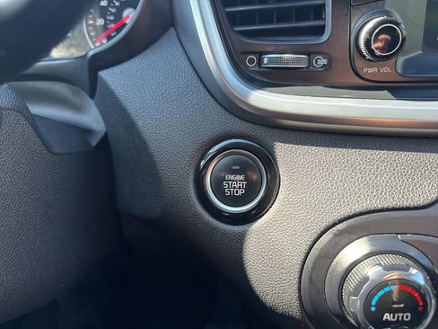 Used 2017 Kia Sorento EX AWD/4WD image 29