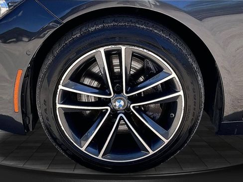 Used 2022 BMW 750i xDrive w/ Executive Package AWD/4WD image 36