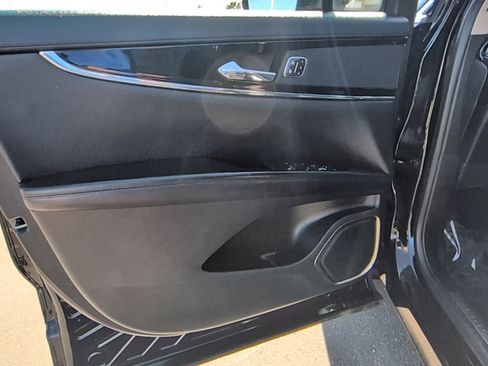 Used 2023 Lincoln Nautilus AWD w/ Premium Package image 12